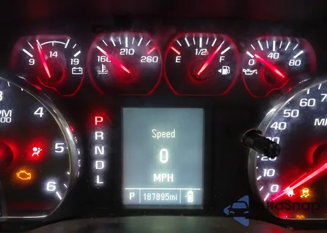 2018 Chevrolet Silverado 1500 Custom z USA, uszkodzony, nr VIN 3GCUKPEC5JG329586